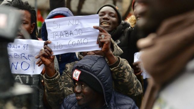 la municipalidad reclama que nacion y provincia brinden asistencia a los senegaleses