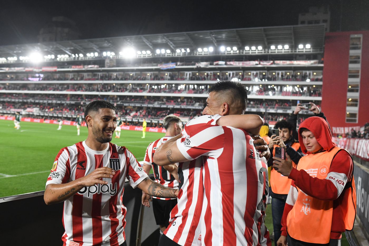 Estudiantes Sarmiento Zaid Romero gol 4.JPG