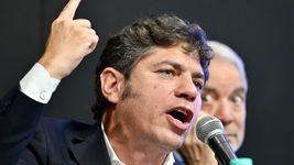 lo de milei parecian bravuconadas y ya le arruino la vida a millones de argentinos lo de milei parecian bravuconadas y ya le arruino la vida a millones de argentinos