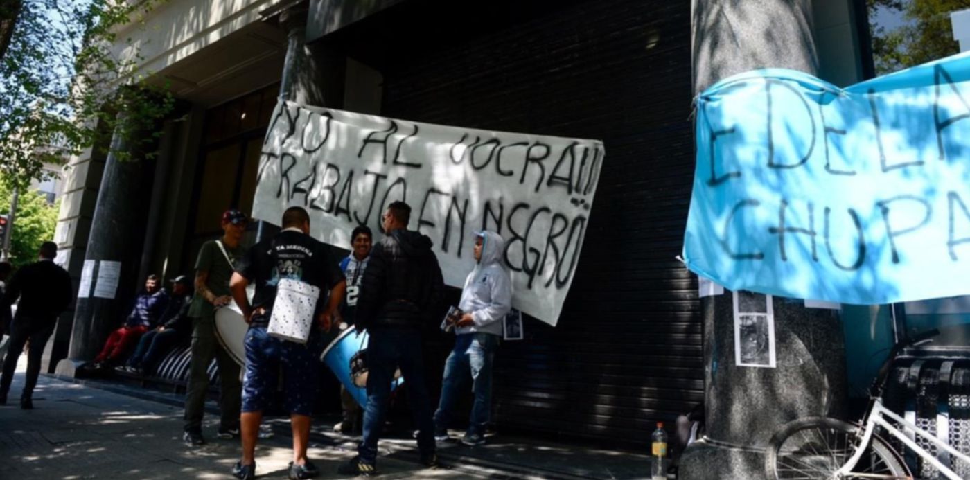 1541102925258.jpeg?x=12&width=1259&height=630&rotate=0&scaleY=1&y=220&scaleX=1&ow=1280&oh=850&&cw=1920&ch=950