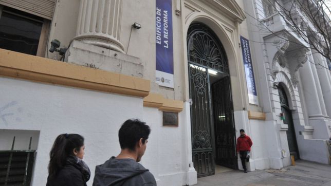 dolor en la facultad de derecho por la muerte de un alumno que estaba preso