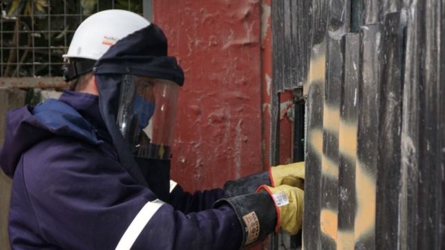 edelap detecto mas de 80 conexiones ilegales en bares, cervecerias y pizzerias de la plata