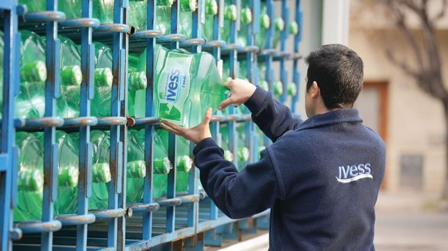 ivess sera el agua oficial de la media maraton la plata