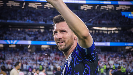 Messi se anotó en la goleada de la Argentina y alcanzó un nuevo récord en el Mundial Messi se anotó en la goleada de la Argentina y alcanzó un nuevo récord en el Mundial