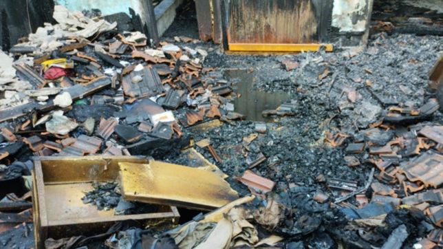 sangre y vainas servidas: investigan la hipotesis de crimen en el incendio de berisso