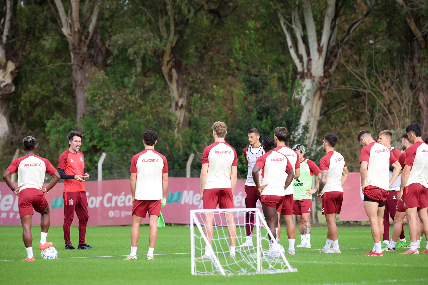 Eduardo Domínguez Estudiantes plantel.png