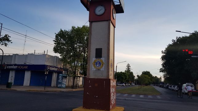 proponen que el emblematico reloj de los hornos sea declarado patrimonio historico