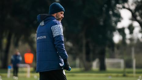 El Pata Pereyra hace varios cambios para jugar ante Central
