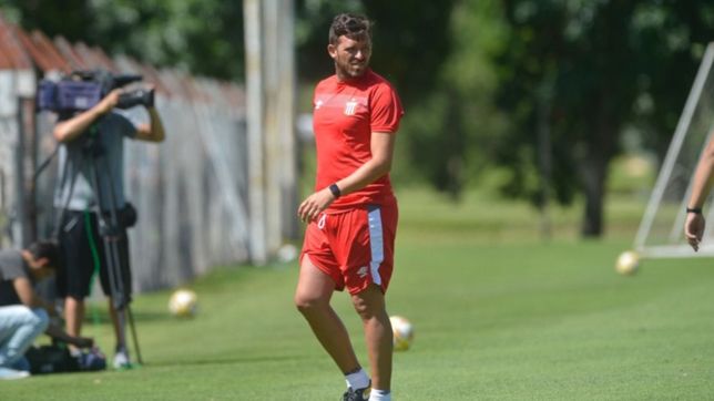 estudiantes entrena en city bell y viaja rumbo a chile