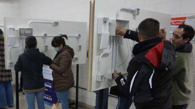la utn  y edelap lanzan un programa para brindar cursos de oficios gratuitos