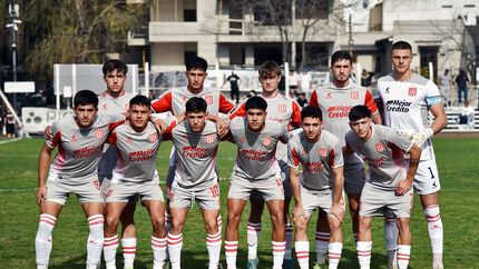 Un juvenil de Estudiantes se fue libre y jugará en el fútbol uruguayo