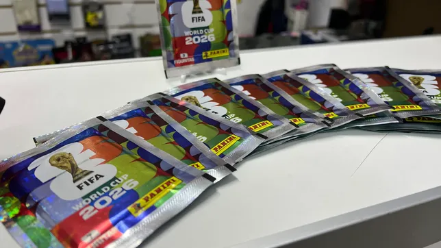 una mujer le quiso comprar figuritas a su hermano, gasto una fortuna y la estafaron