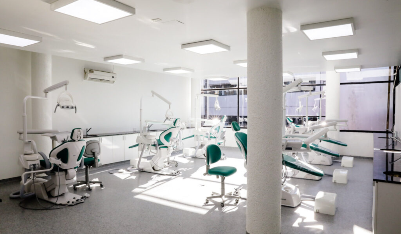 Clínica de Posgrado - Facultad de Odontología UNLP