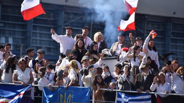 los inmigrantes desembarcaron en berisso y se acerca el final de la fiesta