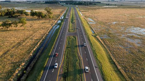 Avanza la repavimentación de un tramo estratégico de la Ruta 2 para quienes viajan a la Costa Atlántica Avanza la repavimentación de un tramo estratégico de la Ruta 2 para quienes viajan a la Costa Atlántica