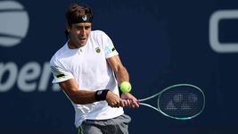 etcheverry brillo y derroto a ugo carabelli en el duelo argentino de primera ronda