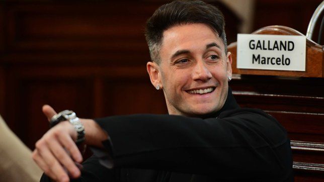 momo fue reconocido en la ciudad de la plata y aprovecho para bancar a marcelo mendez por lo hecho en gimnasia