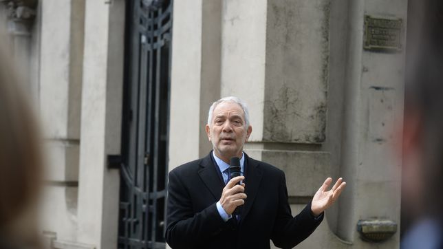 julio alak despidio al papa francisco con un emotivo mensaje