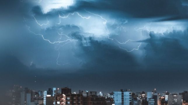 la insolita comparacion tripera por una foto viral de la tormenta en la plata