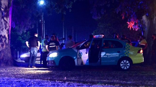 fiesta clandestina, descontrol y clausura en un bar del centro de la plata