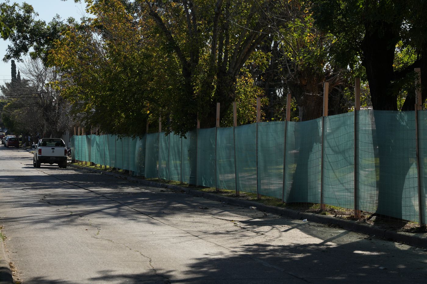 Cierre de la Plaza Madre de Los Hornos.JPG