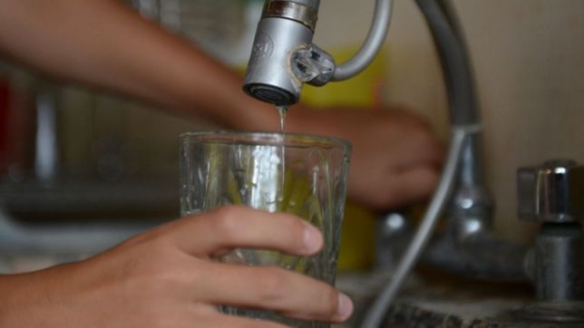 vecinos de san carlos denunciaron que estan hace 20 dias sin una gota de agua
