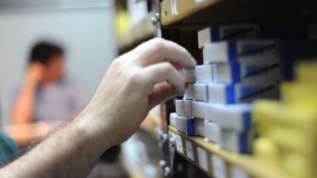 laboratorios retrotraen precios de medicamentos y se comprometen a mantenerlos hasta enero