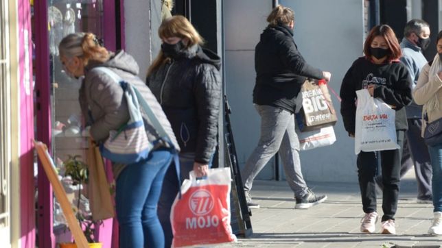 los centros comerciales de la plata repuntaron con las ventas del dia del padre