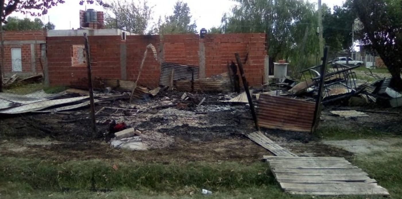 1581358594329.jpg?rotate=0&scaleY=1&ow=880&x=4&width=872&scaleX=1&oh=586&y=115&height=436&&cw=1920&ch=950