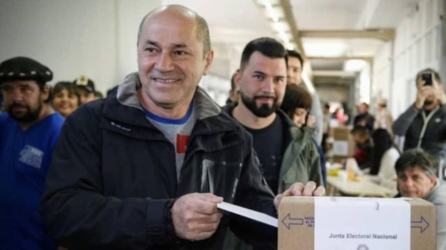 mario secco arraso en ensenada y se quedo con casi siete de cada diez votos