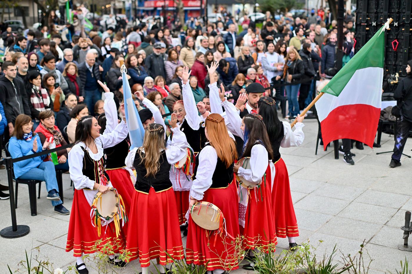 reapertura plaza italia evento cultural (17).jpeg