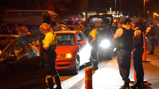 intensifican los controles de transito y el patrullaje en zonas clave de la plata