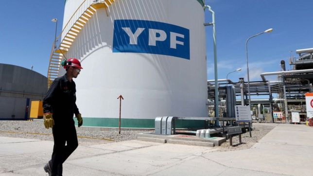 ypf abrio otra busqueda laboral: ¿que puestos pretende cubrir y cuales son los requisitos?