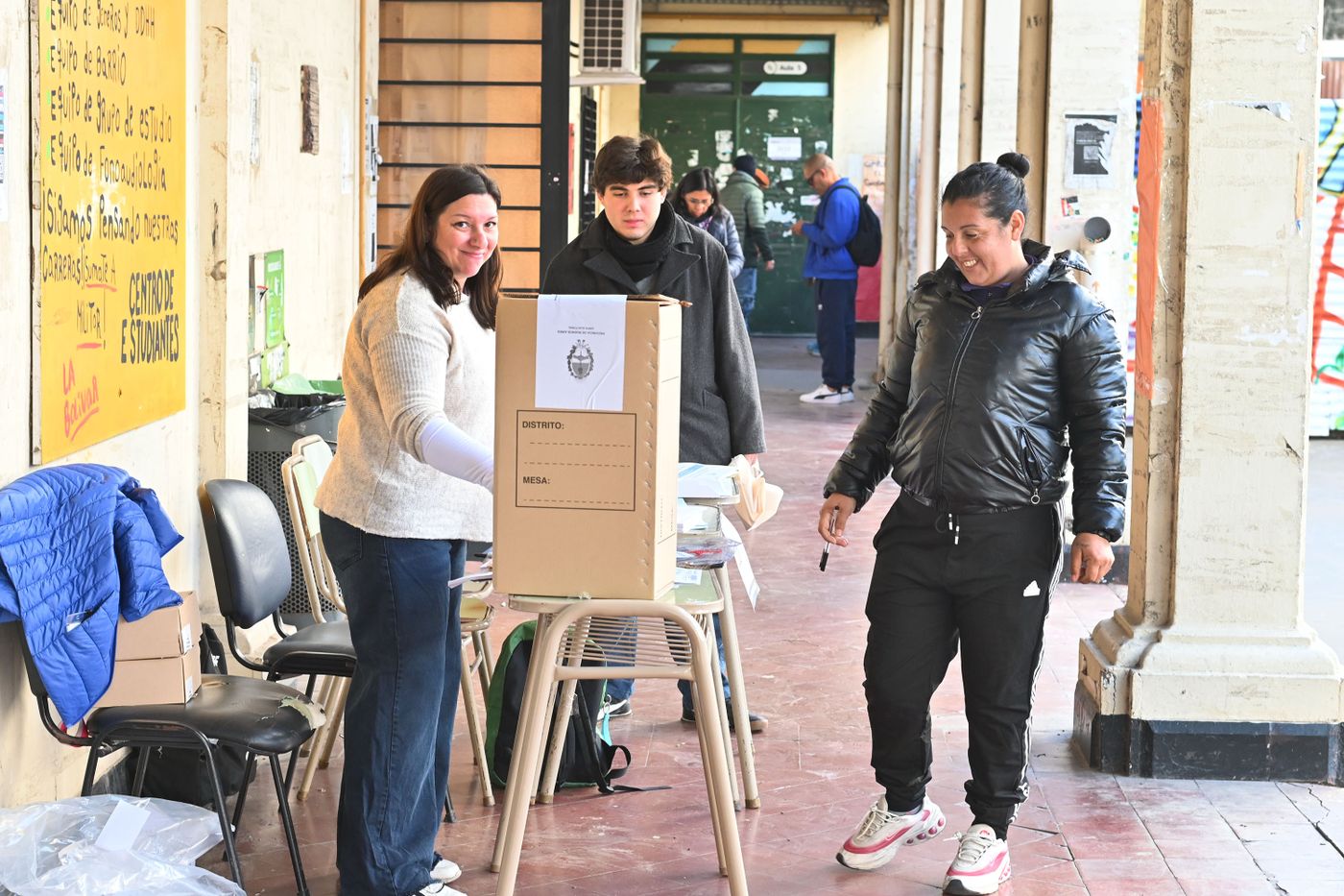 Votación elecciones 2025 (7)