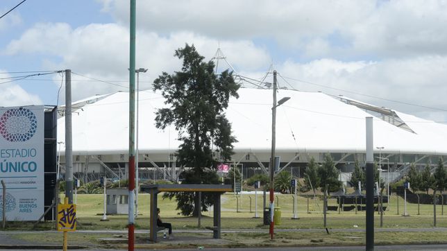 vecinos no pudieron dormir por el ruido de micros encendidos durante todo el recital de los piojos