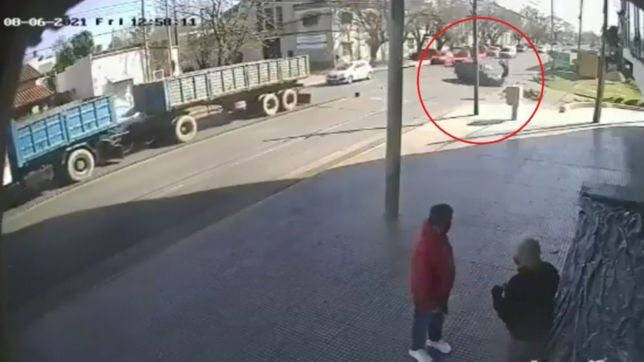 murio uno de los motochorros que protagonizo un impactante accidente en la plata