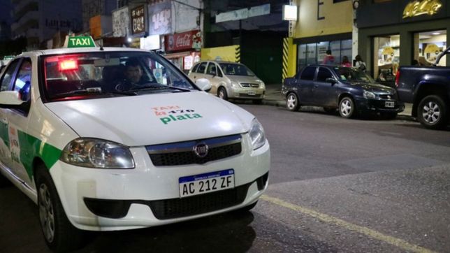 en medio de tironeos politicos avanza la suba de taxis y buscan aprobarla el lunes