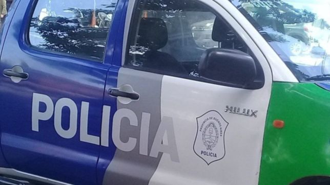 se peleo con un vecino, recibio una punalada en el estomago y termino internado