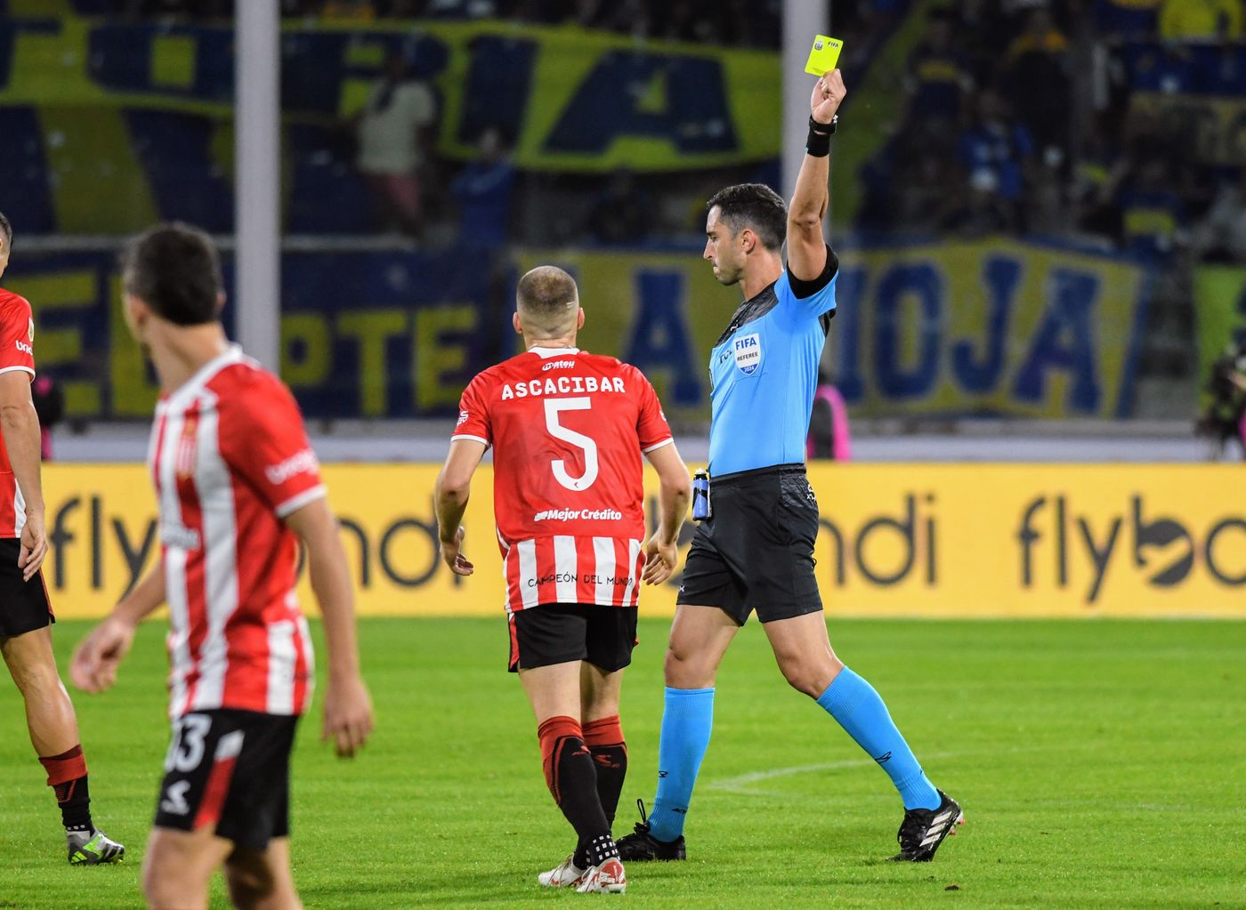 Estudiantes Boca árbitro (1).JPG