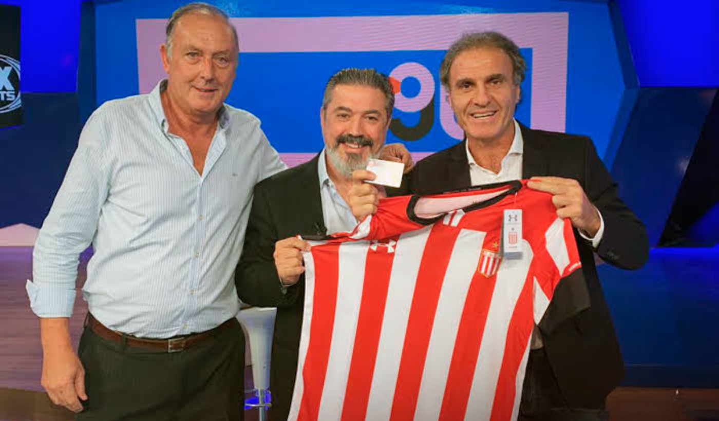 Oscar Ruggeri socio estudiantes