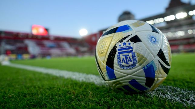 estudiantes se cruzara en la libertadores con un dt que viene de dirigir a gimnasia