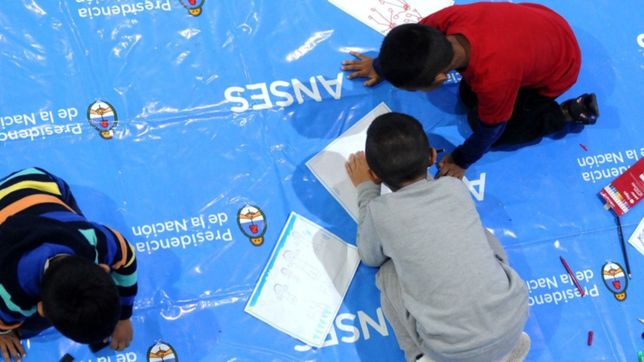 el gobierno oficializo el bono extraordinario para las asignaciones familiares de la anses