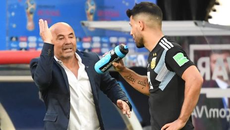 Kun Agüero Jorge Sampaoli.jpg