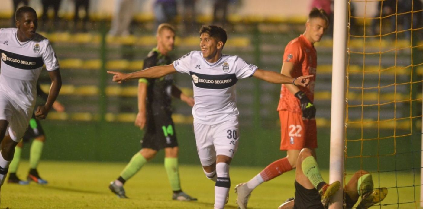 1557095353520.jpg?x=7&scaleY=1&oh=996&y=148&width=1472&height=736&rotate=0&scaleX=1&ow=1500&&cw=1920&ch=950