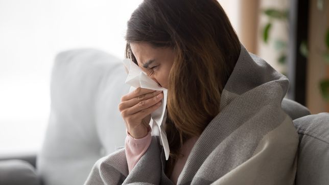 la gripe a llego antes de lo previsto y aumentan los casos: ¿como evitar contagios y donde vacunarse?