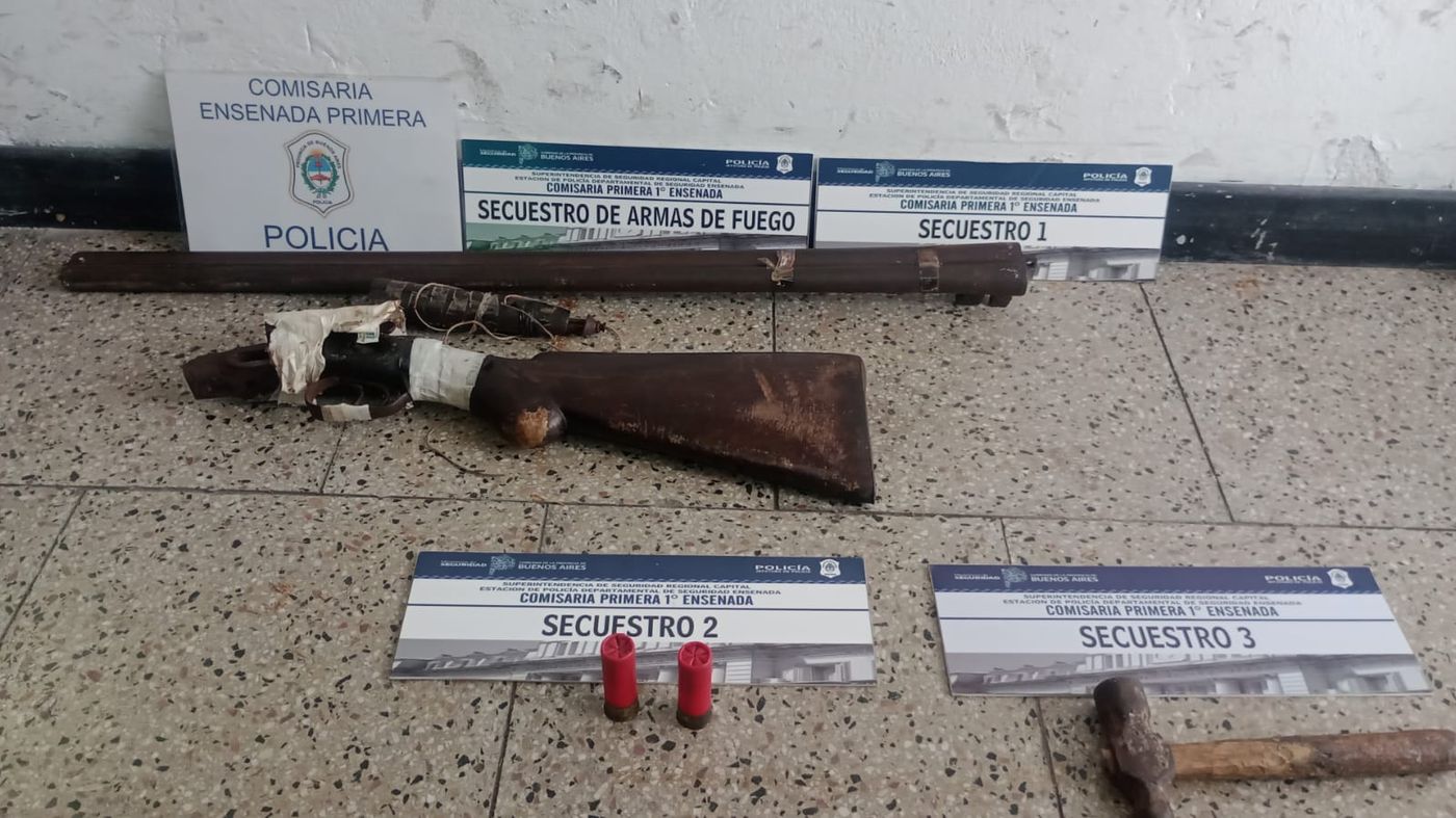 El arma del hombre detenido en Ensenada acusado de amenazar a su propio hijo