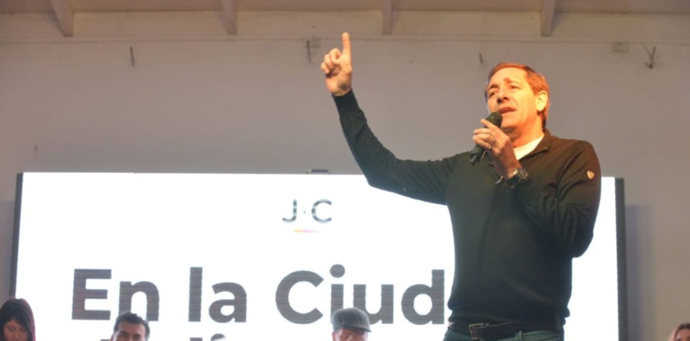 Julio Garro en Lisandro Olmos