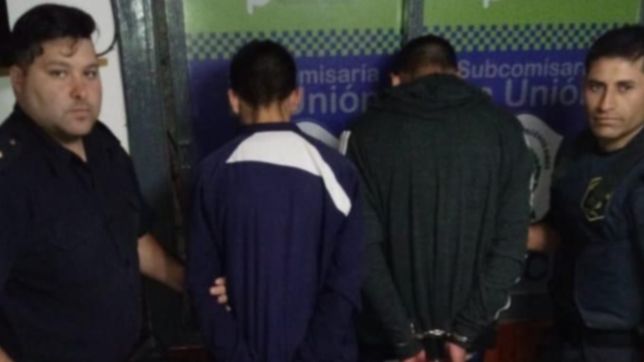 tenia libertad condicional, lo sorprendieron robando con un complice y volvio a la carcel