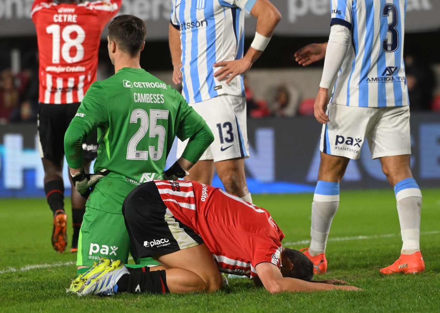 Estudiantes Racing Carrillo errado (2)