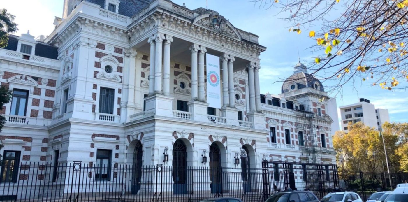 1653744482772.jpg?x=26&y=251&width=1459&height=730&rotate=0&scaleX=1&scaleY=1&ow=1500&oh=1125&&cw=1920&ch=950